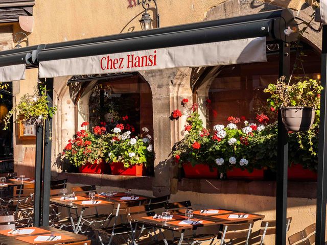 CHEZ HANSI 